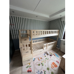 Massives Naturholz Spielbett mit Treppe Stuttgart